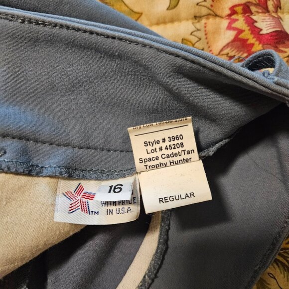 Tailored Sportsman Size 16 Breeches - Picture 3 of 3